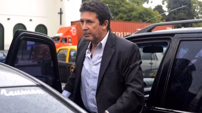 Ruta del dinero K: Fabián Rossi se presentó en Comodoro Py y quedó detenido para cumplir su condena